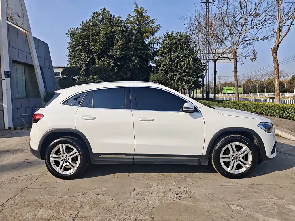 Mercedes-Benz GLA — фото 4