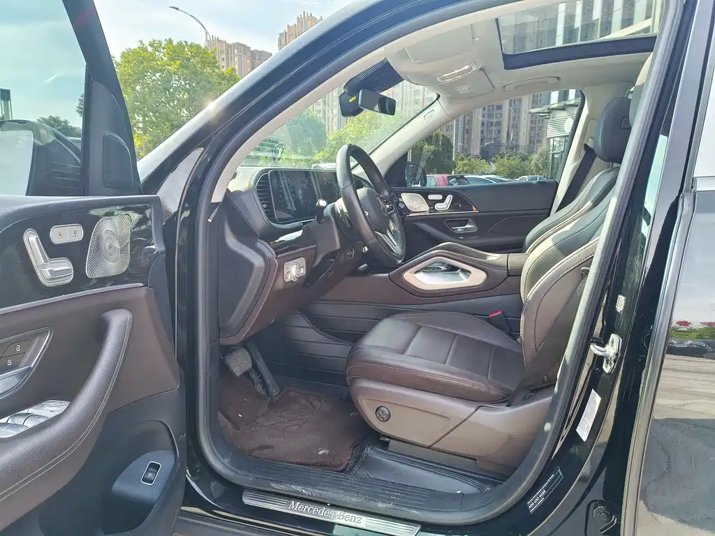 Mercedes-Benz GLE (Import) — фото 10