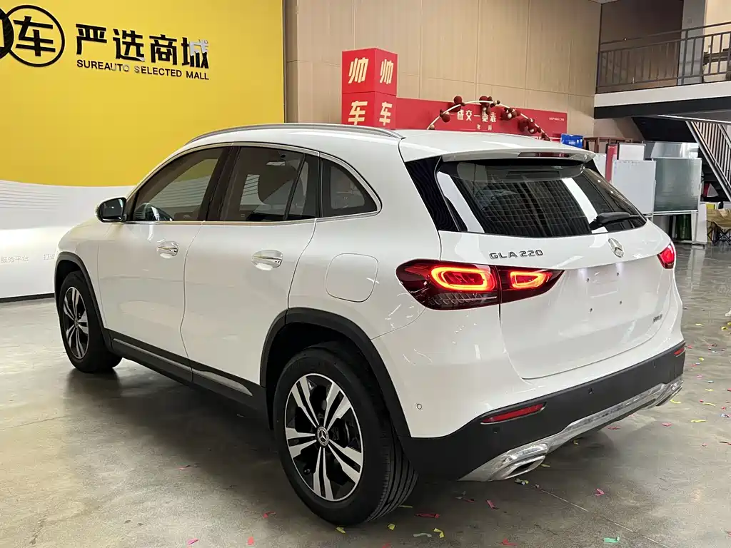 Mercedes-Benz GLA — фото 5