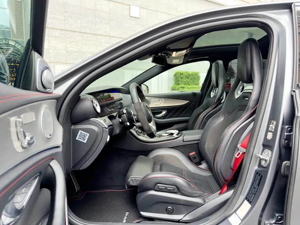 Mercedes-Benz E-Class AMG — фото 17