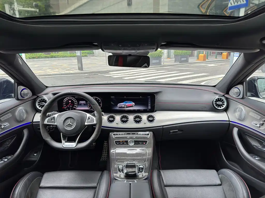 Mercedes-Benz E-Class AMG — фото 7