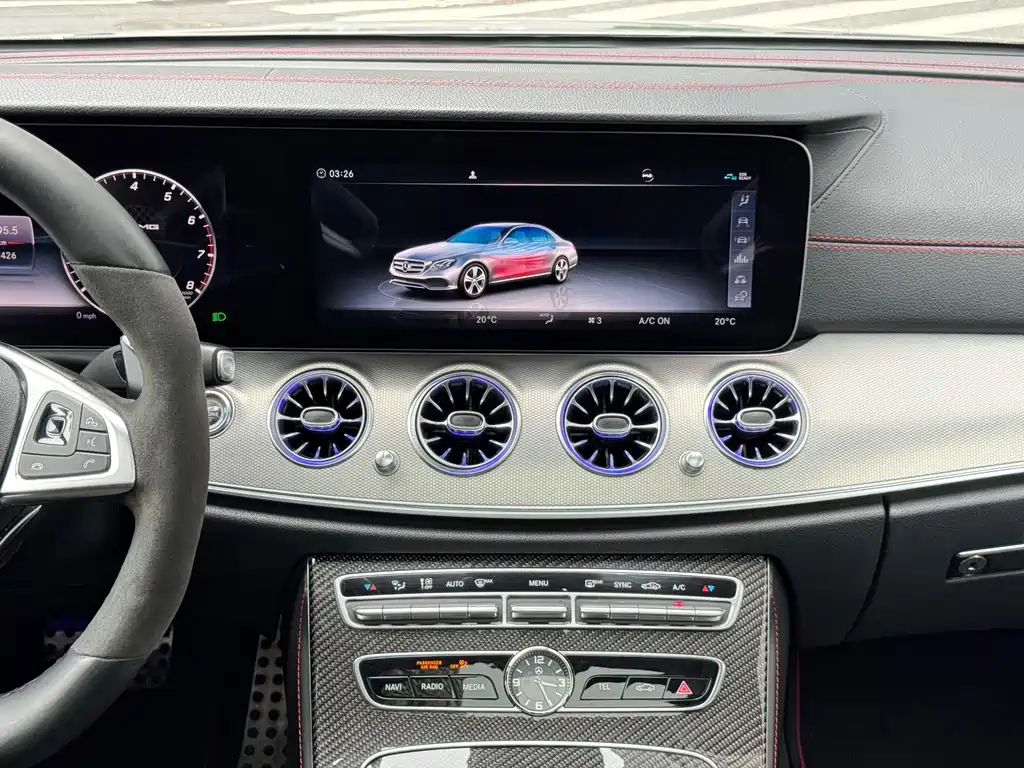 Mercedes-Benz E-Class AMG — фото 9