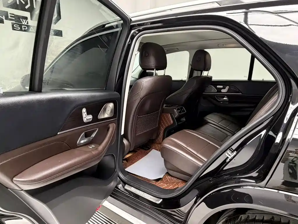 Mercedes-Benz GLE (Import) — фото 11