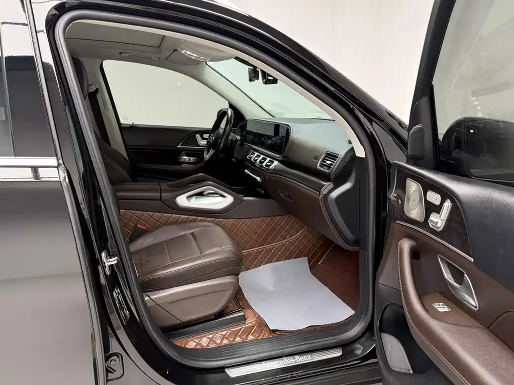 Mercedes-Benz GLE (Import) — фото 10
