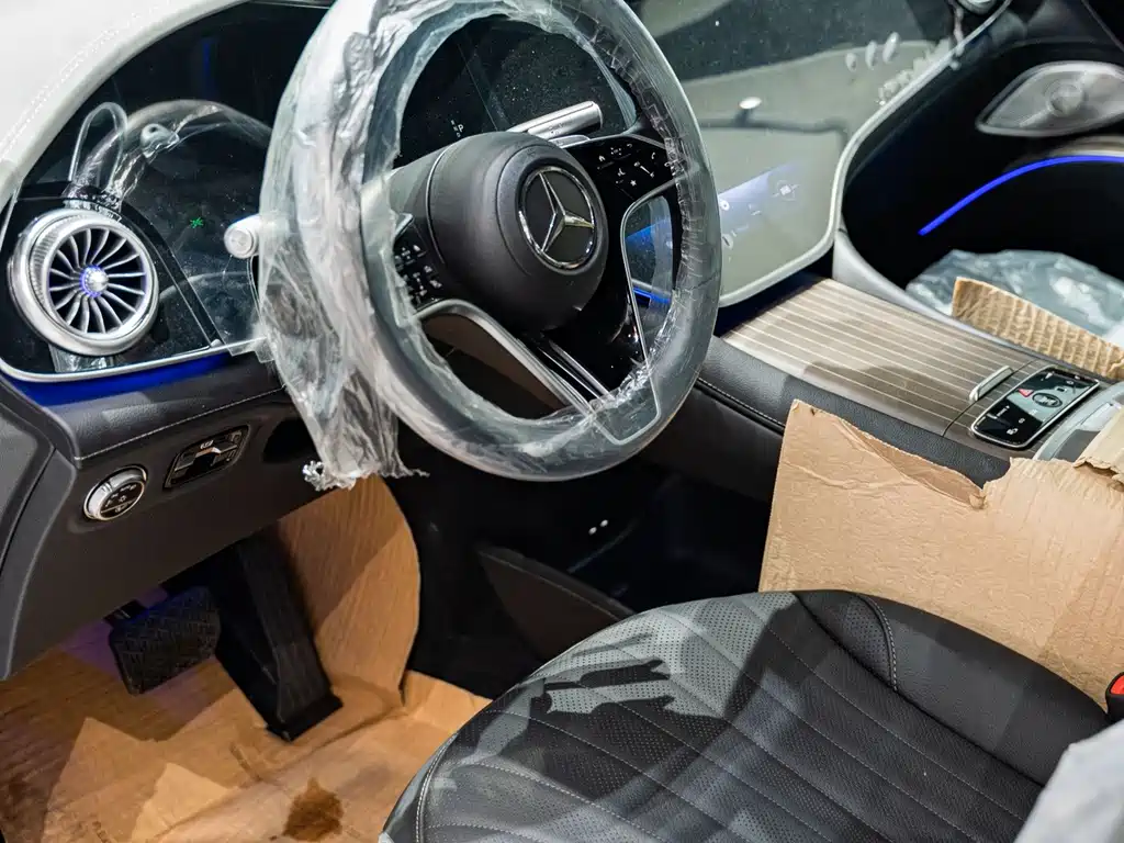 Mercedes-Benz EQS SUV — фото 19