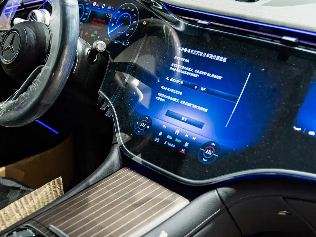 Mercedes-Benz EQS SUV — фото 25