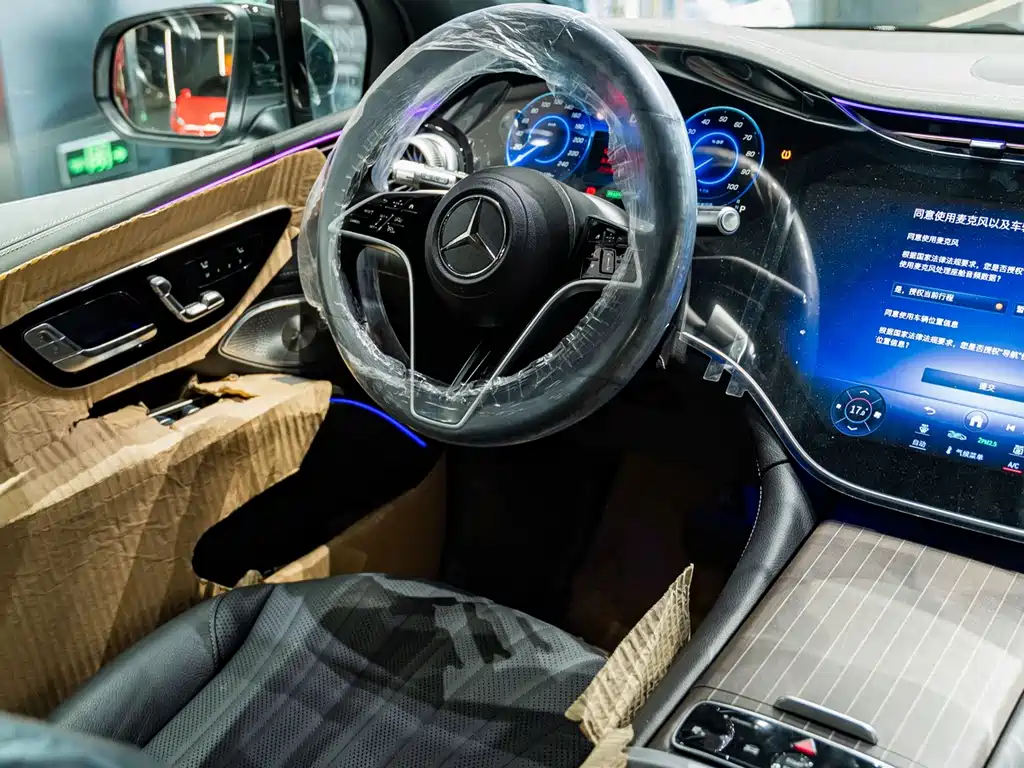 Mercedes-Benz EQS SUV — фото 27
