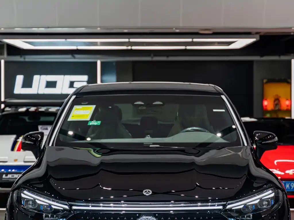 Mercedes-Benz EQS SUV — фото 7