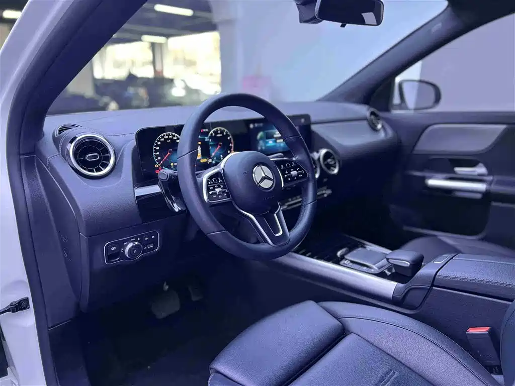 Mercedes-Benz GLA — фото 5