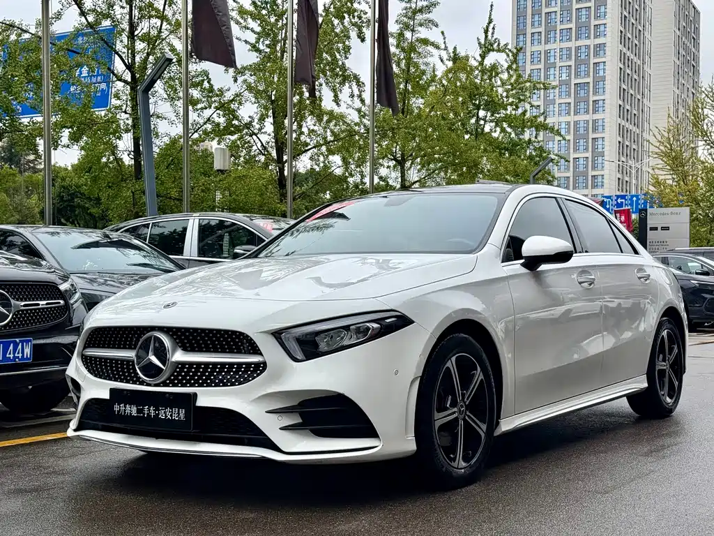 Mercedes-Benz A-Class — фото 9