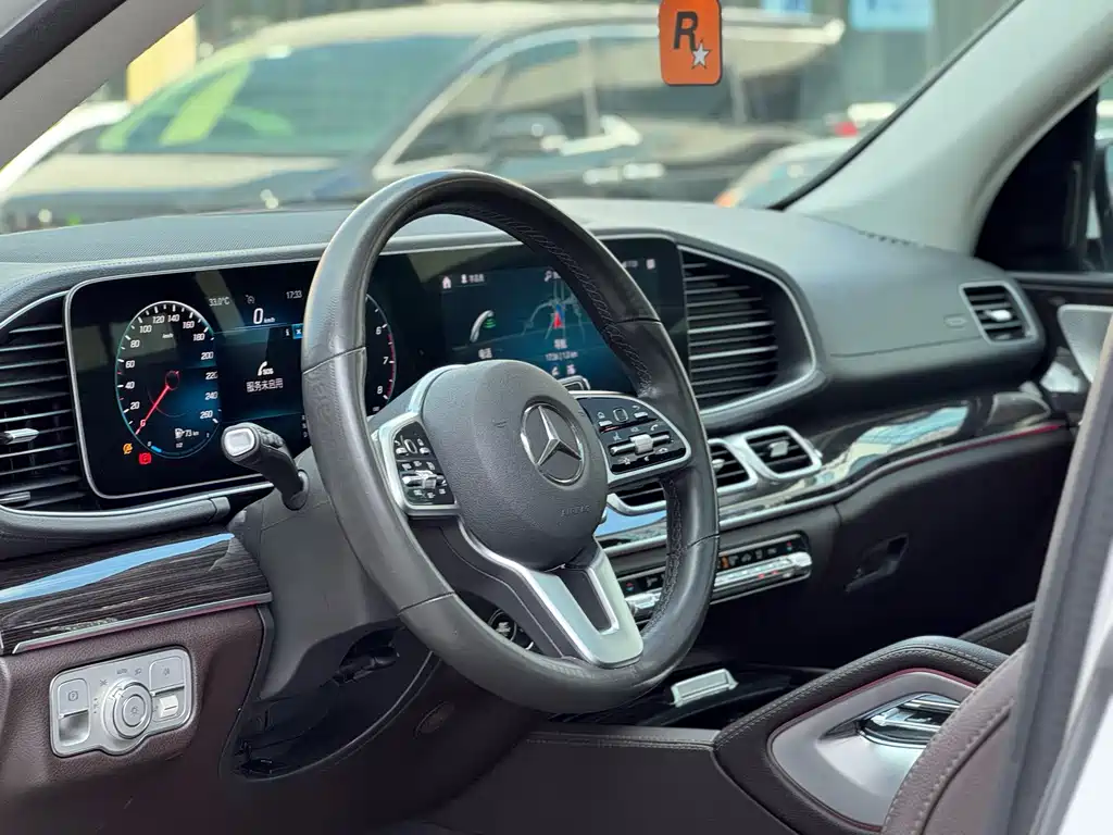 Mercedes-Benz GLE (Import) — фото 9