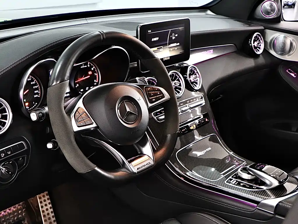 Mercedes-Benz GLC Coupe AMG — фото 11