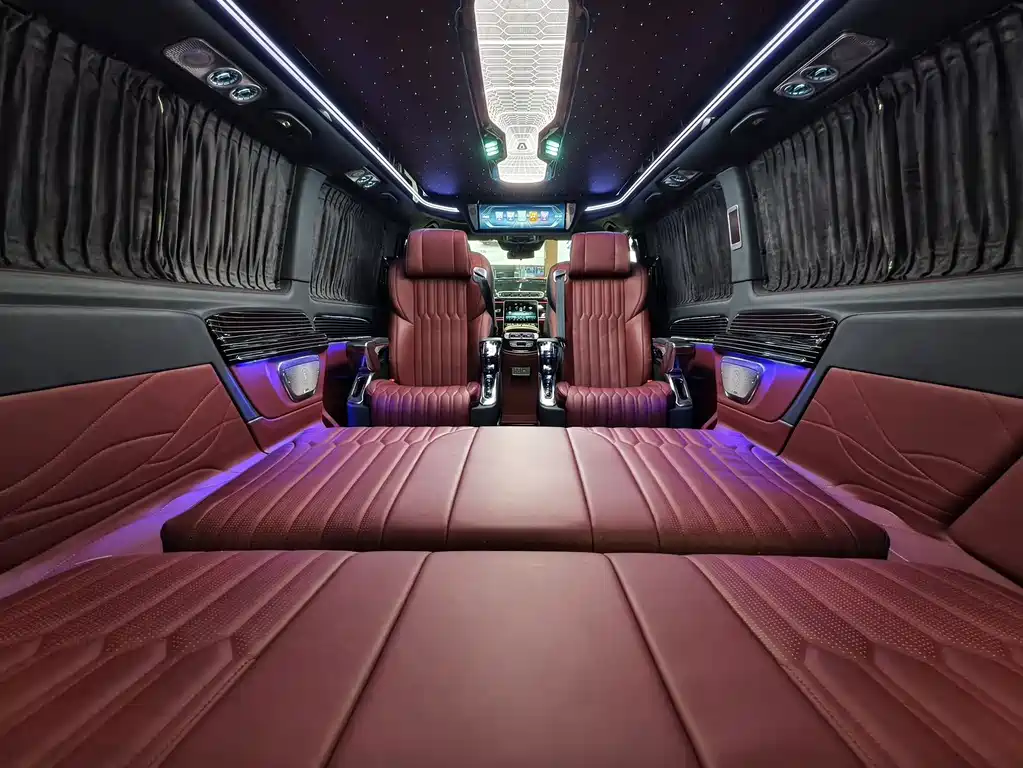 Mercedes-Benz Vito — фото 25