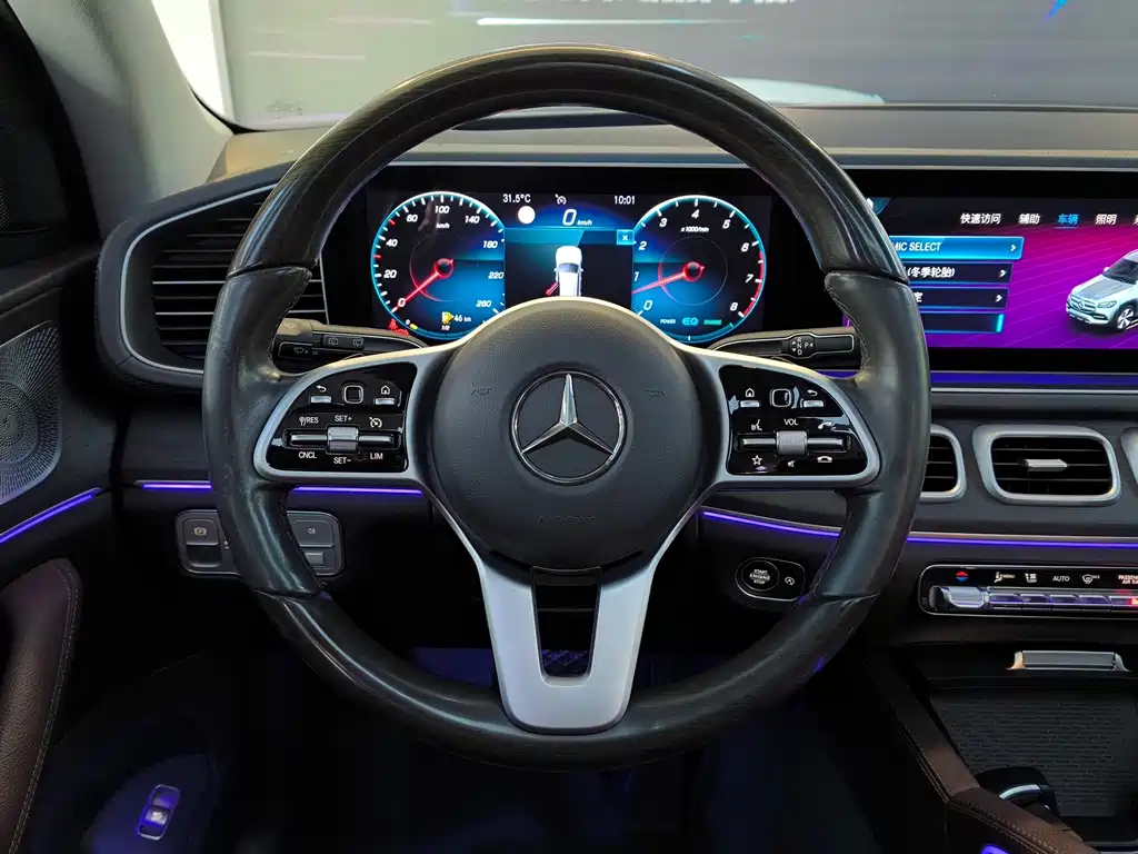 Mercedes-Benz GLS — фото 7