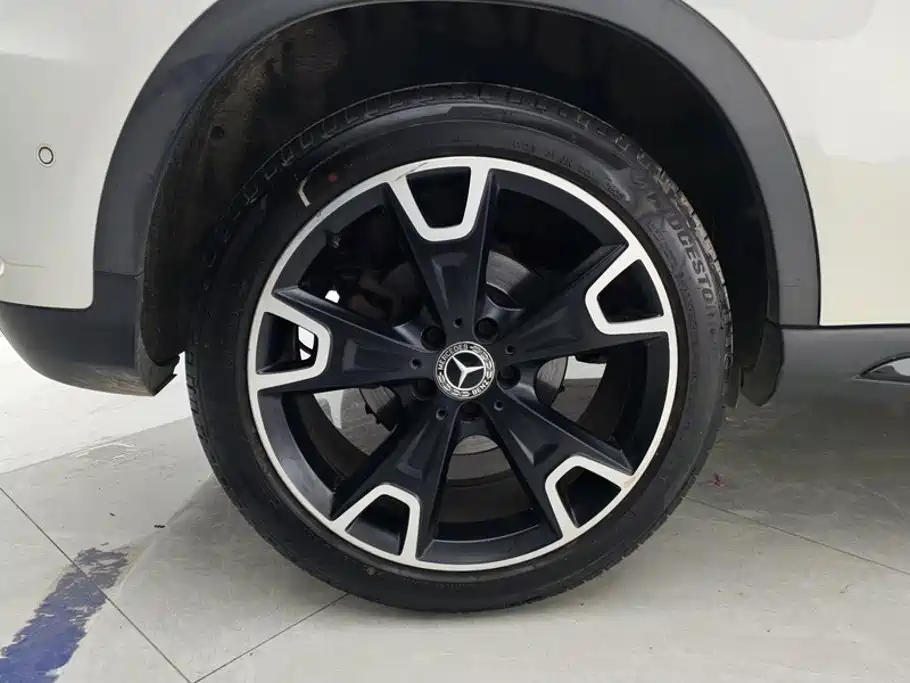 Mercedes-Benz GLA — фото 6