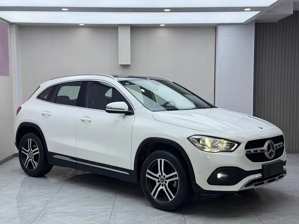 Mercedes-Benz GLA — фото 3