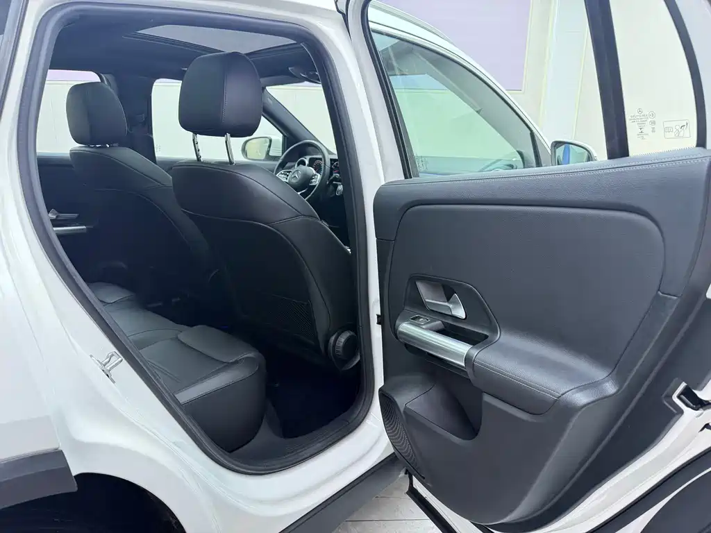 Mercedes-Benz GLA — фото 21