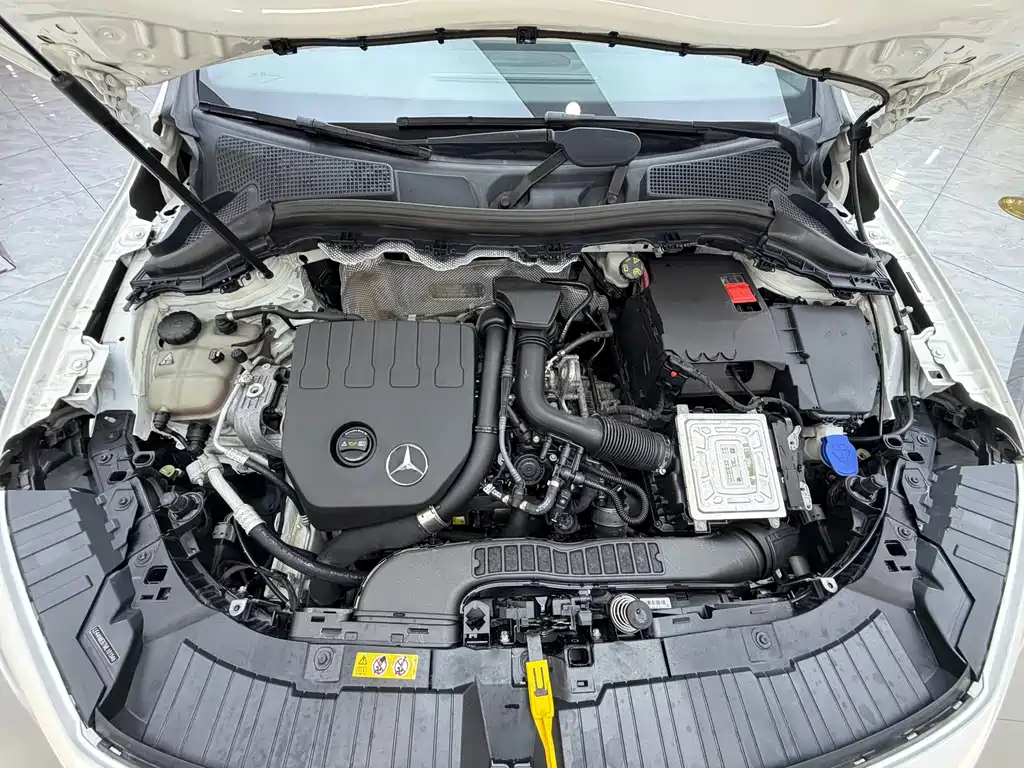 Mercedes-Benz GLA — фото 24