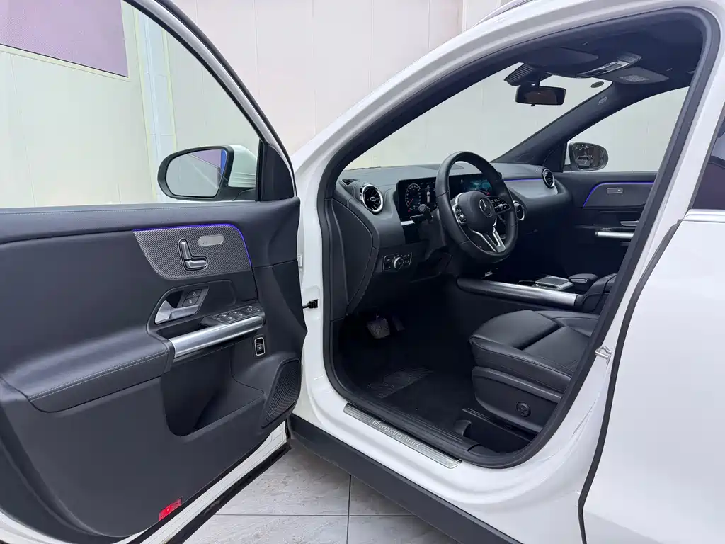 Mercedes-Benz GLA — фото 7