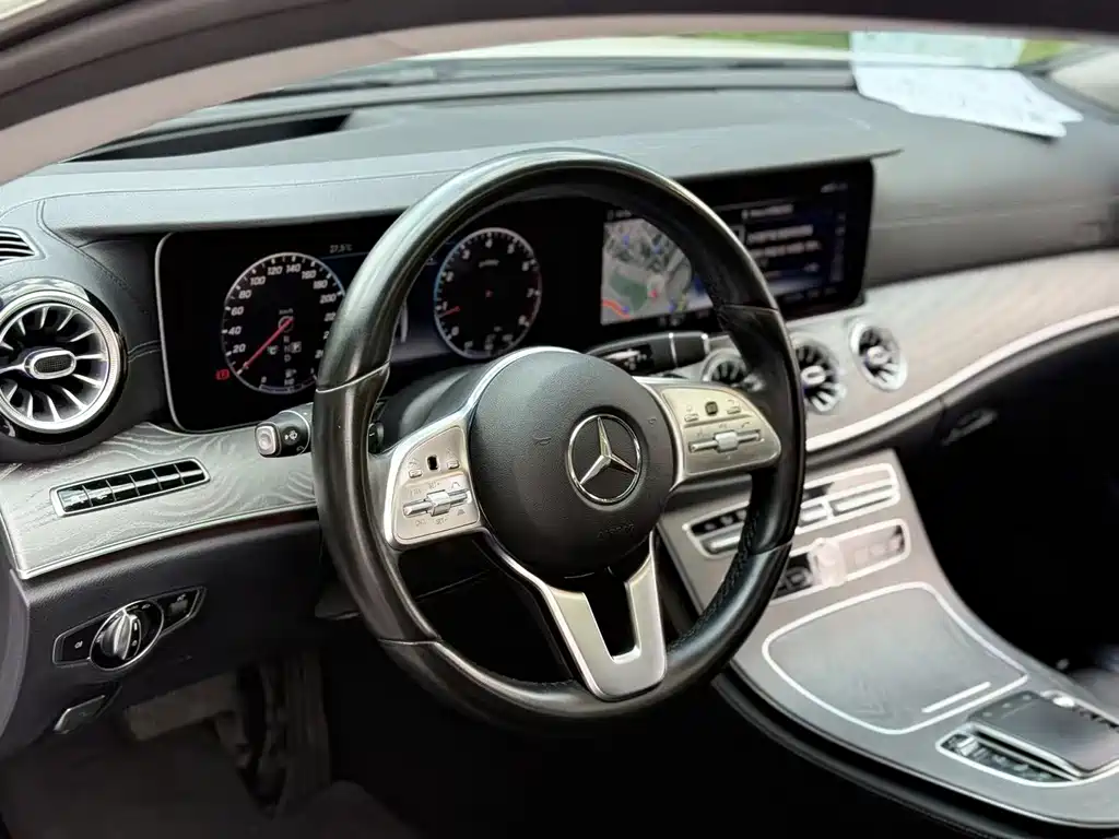 Mercedes-Benz CLS — фото 4