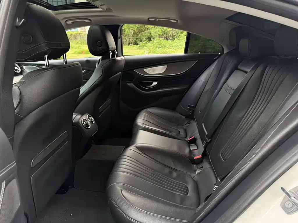 Mercedes-Benz CLS — фото 6