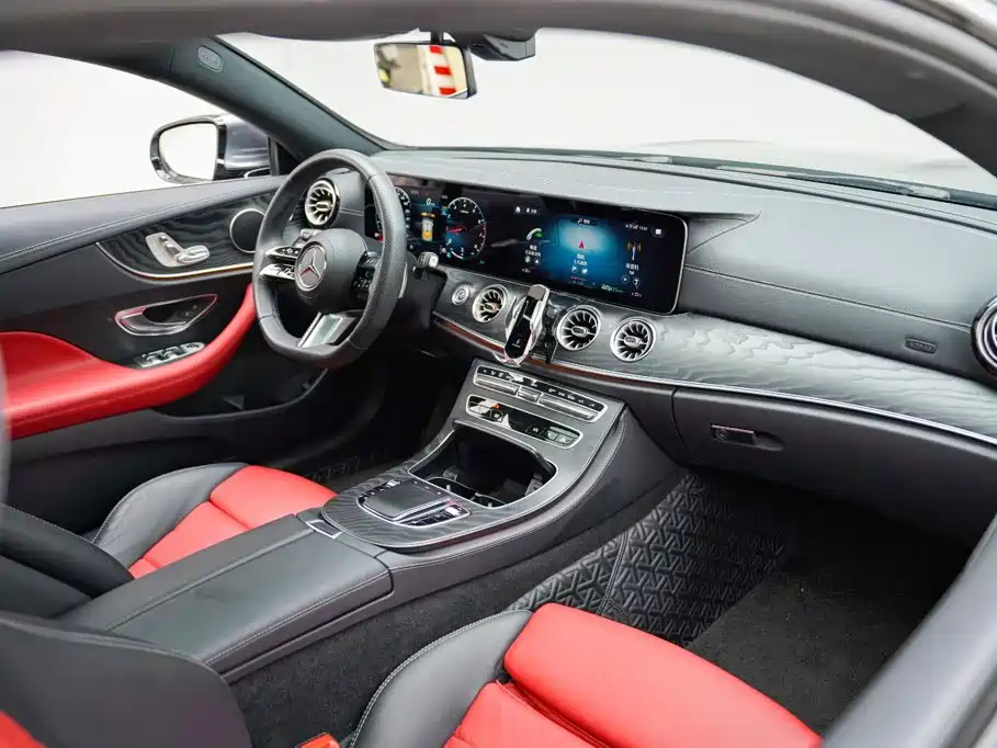 Mercedes-Benz E-Class (Import) — фото 11