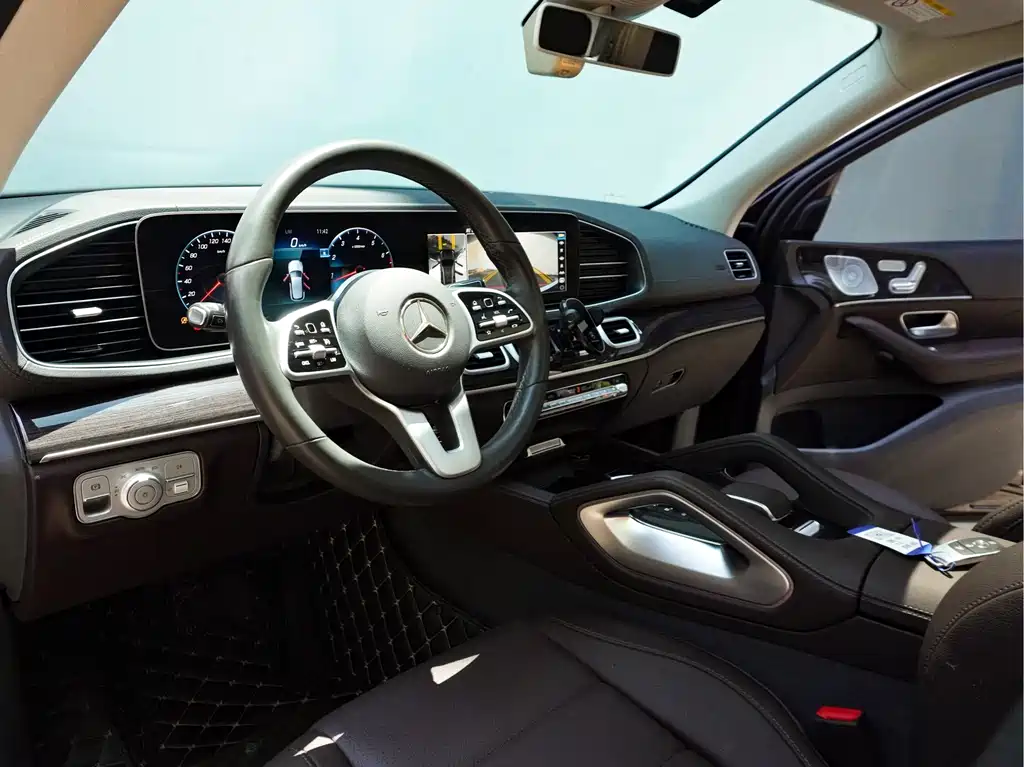 Mercedes-Benz GLE (Import) — фото 17