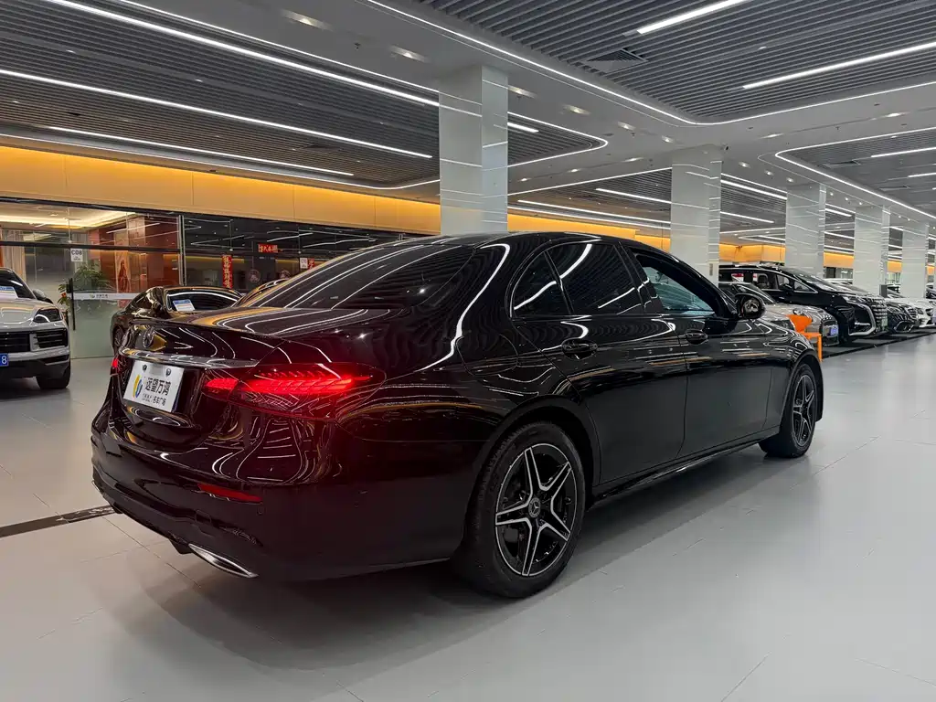 Mercedes-Benz E-Class (Import) — фото 9