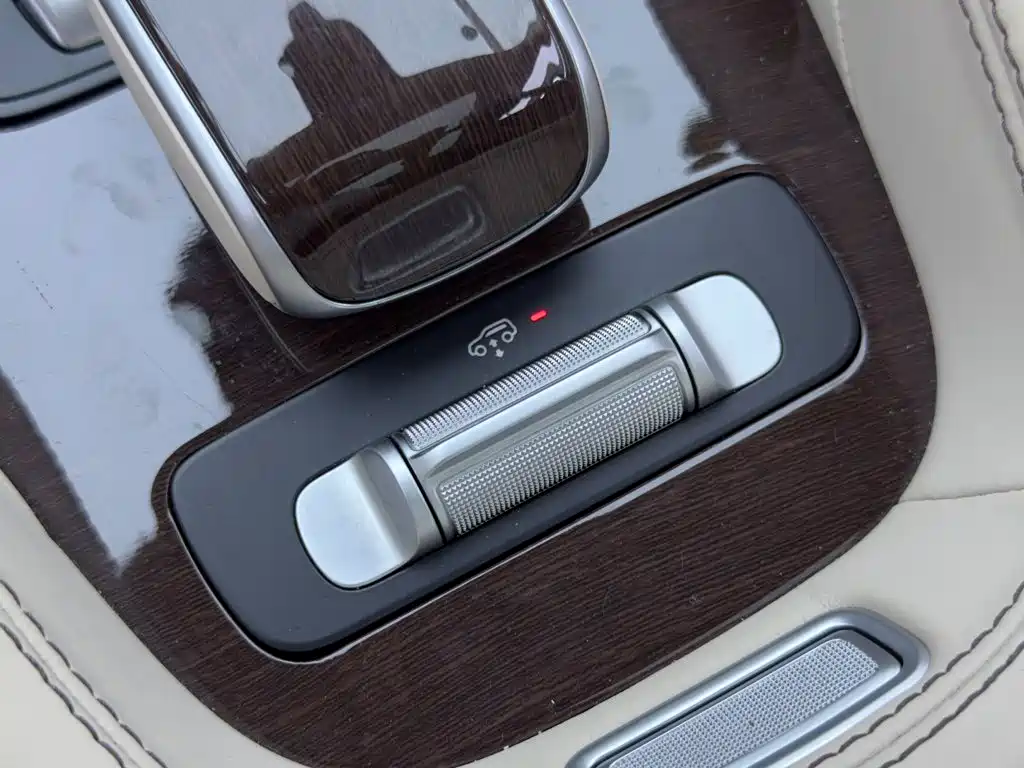 Mercedes-Benz GLS — фото 22