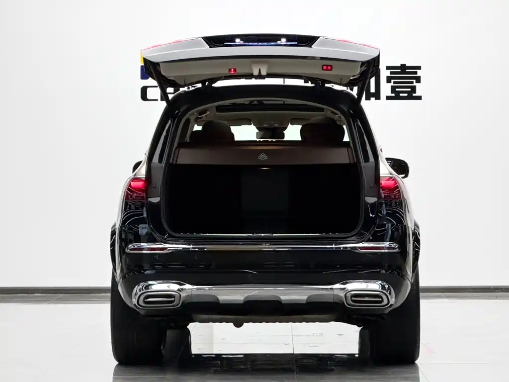 Mercedes-Benz GLS — фото 6