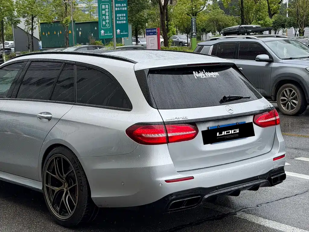 Mercedes-Benz E-Class AMG — фото 4