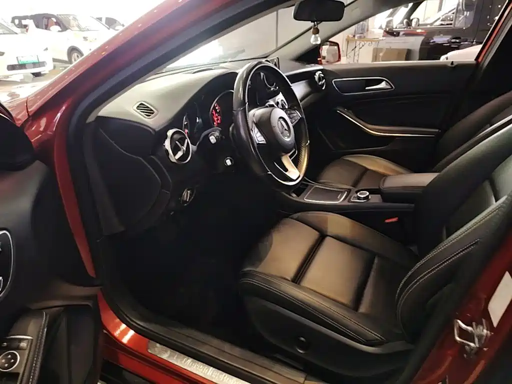 Mercedes-Benz GLA — фото 15