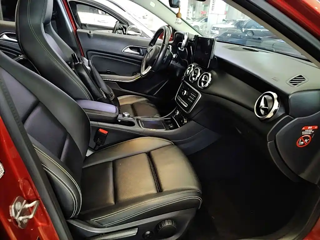 Mercedes-Benz GLA — фото 25