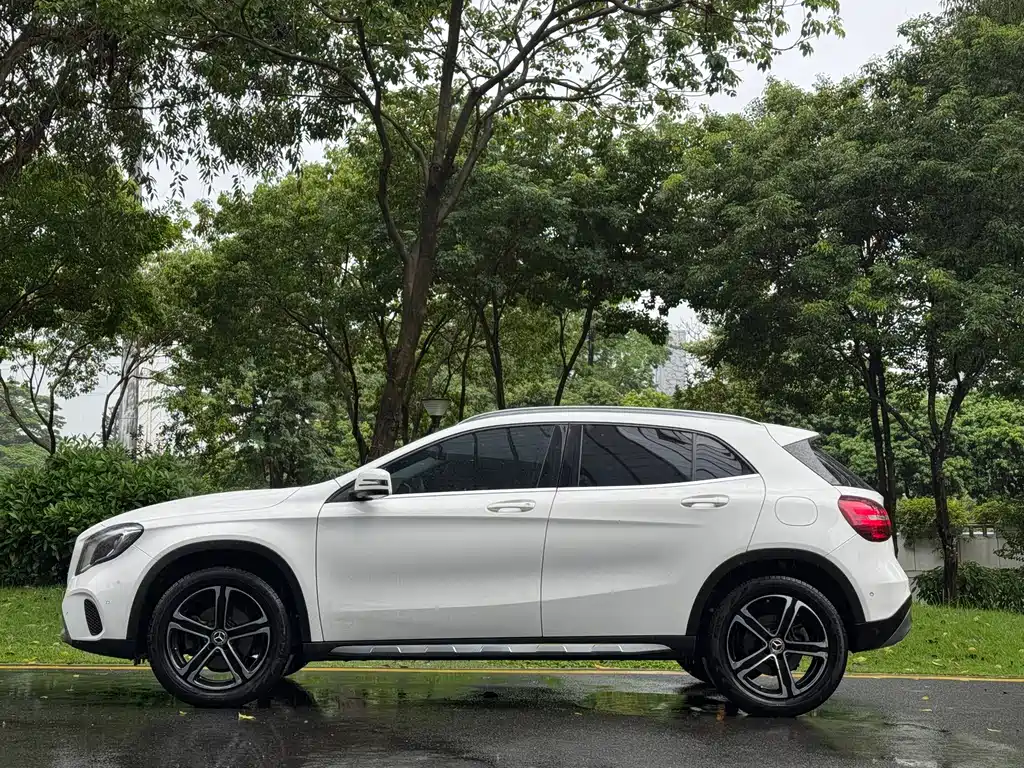 Mercedes-Benz GLA — фото 4