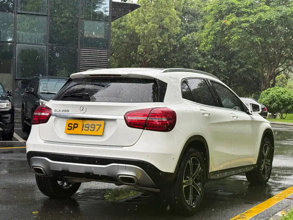 Mercedes-Benz GLA — фото 5