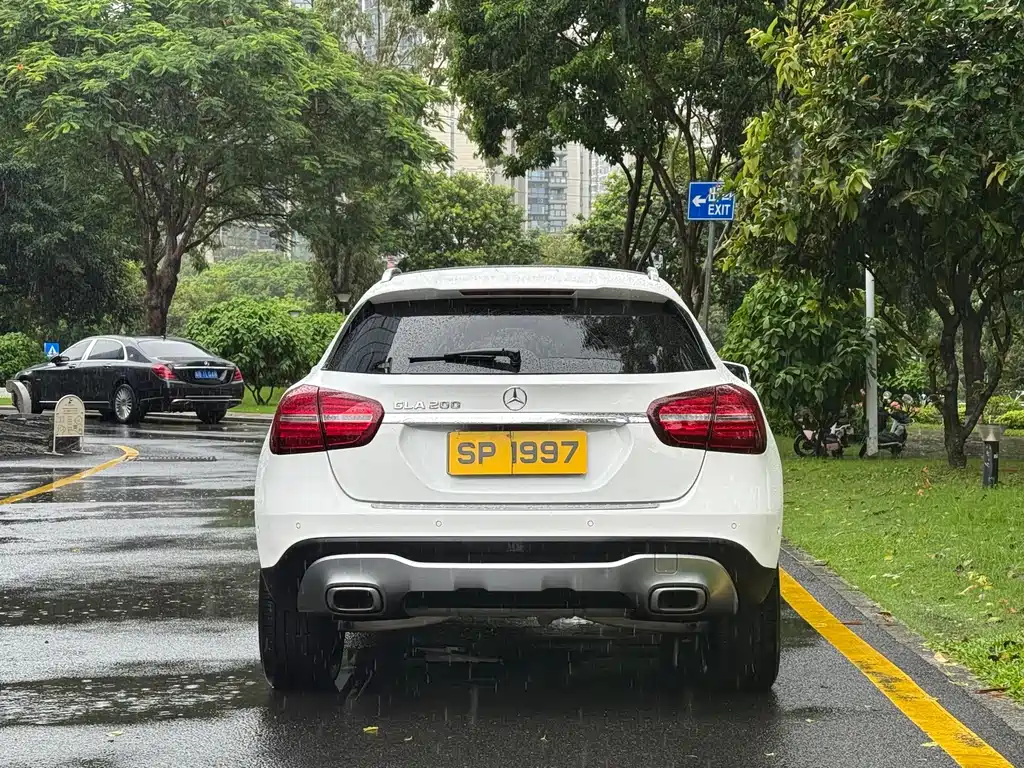 Mercedes-Benz GLA — фото 6
