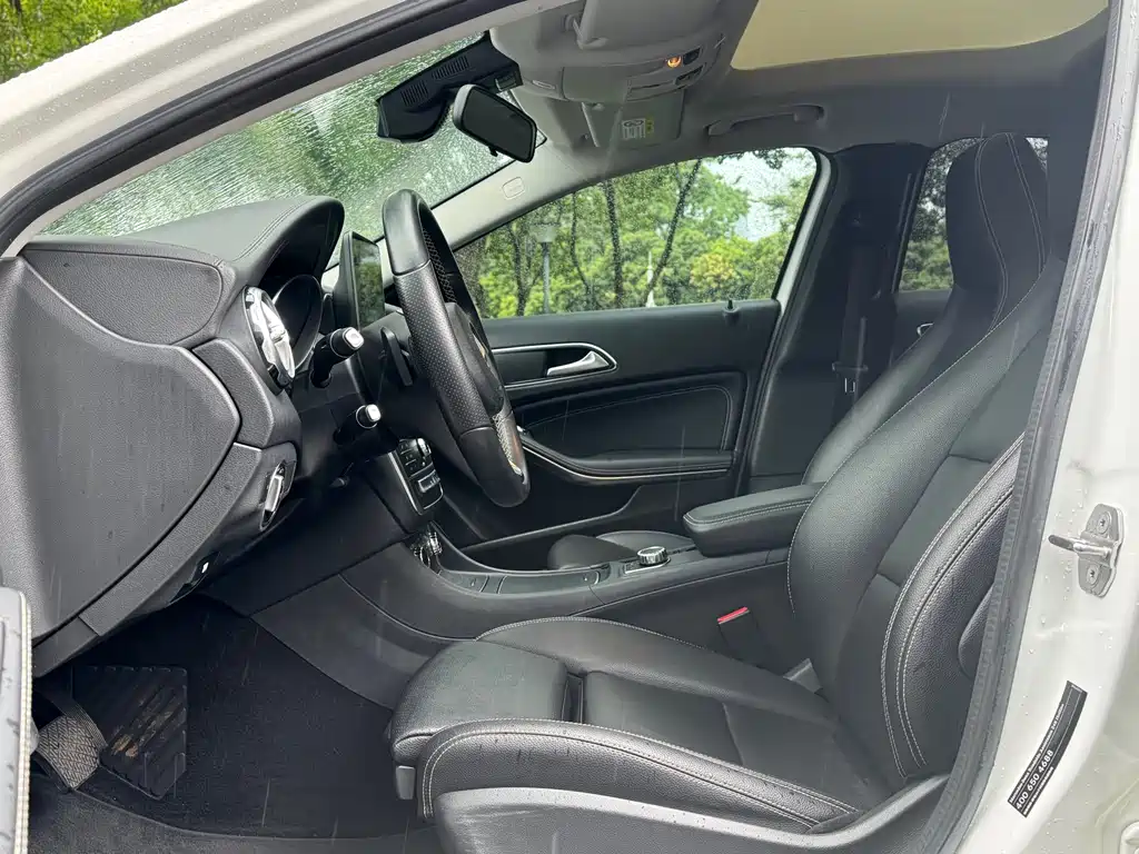 Mercedes-Benz GLA — фото 10