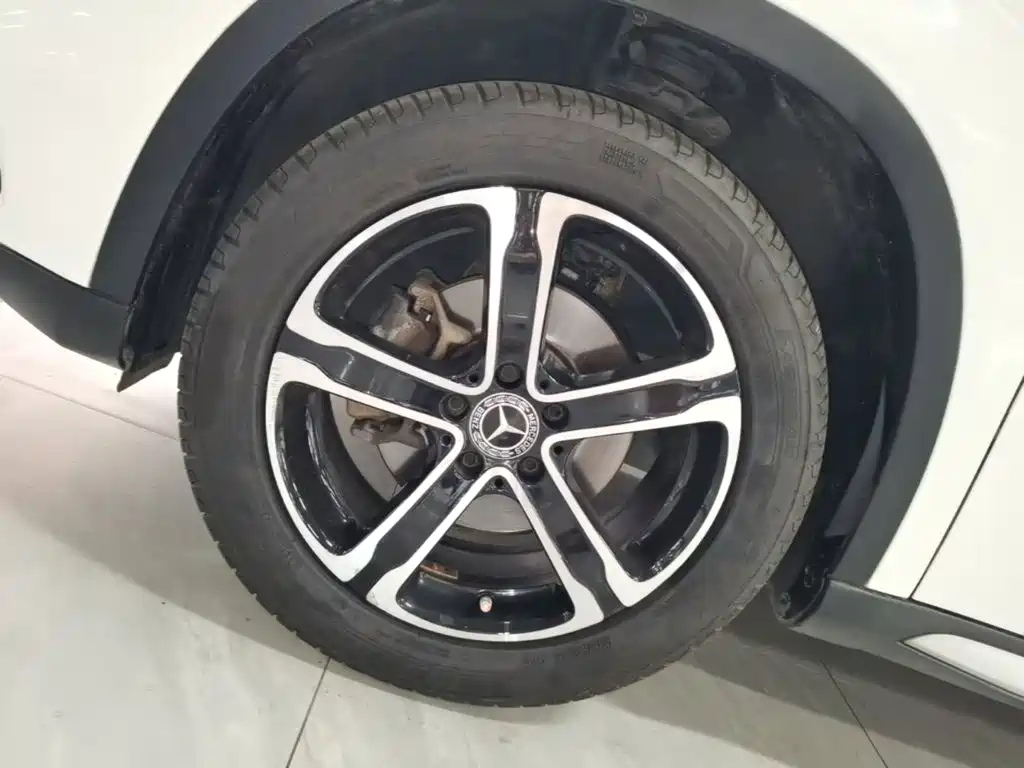 Mercedes-Benz GLA — фото 23