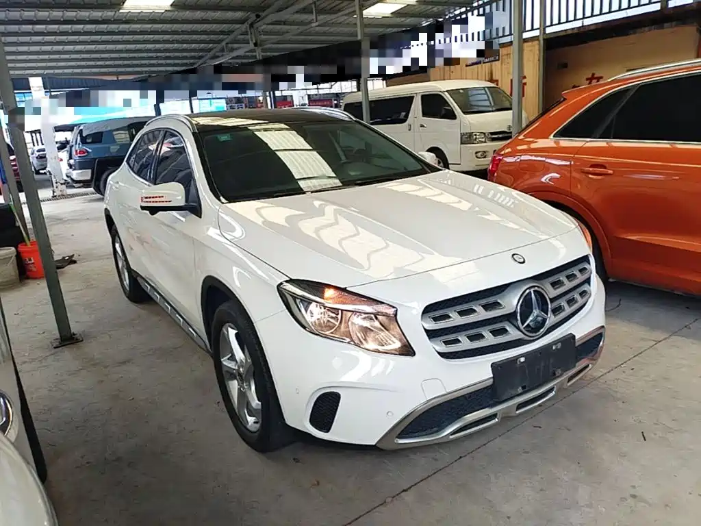 Mercedes-Benz GLA — фото 4