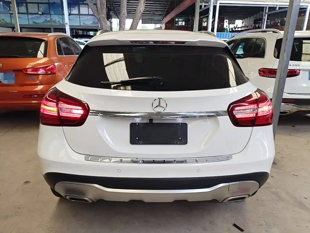 Mercedes-Benz GLA — фото 6