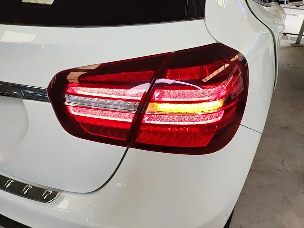Mercedes-Benz GLA — фото 8