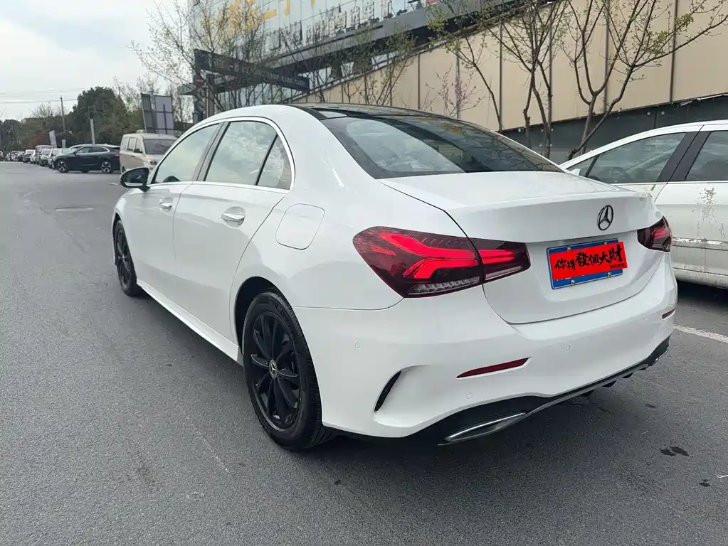 Mercedes-Benz A-Class — фото 9
