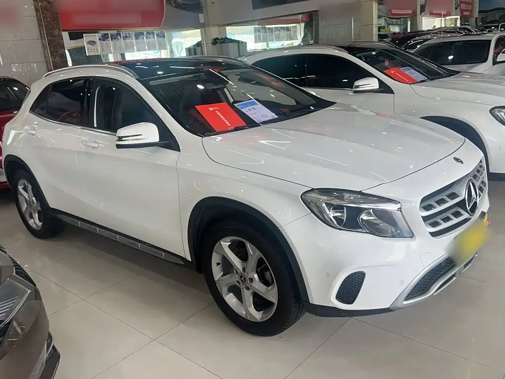 Mercedes-Benz GLA — фото 5