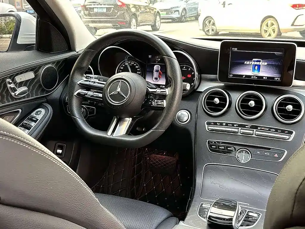 Mercedes-Benz C-Class — фото 10