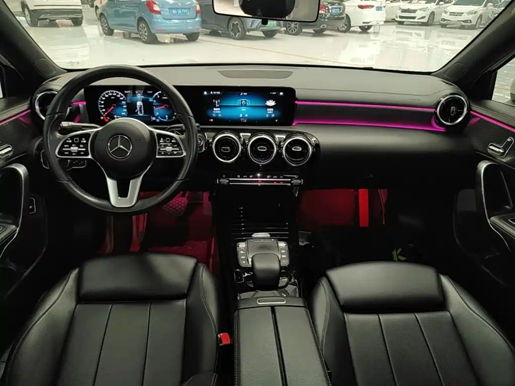 Mercedes-Benz A-Class — фото 10