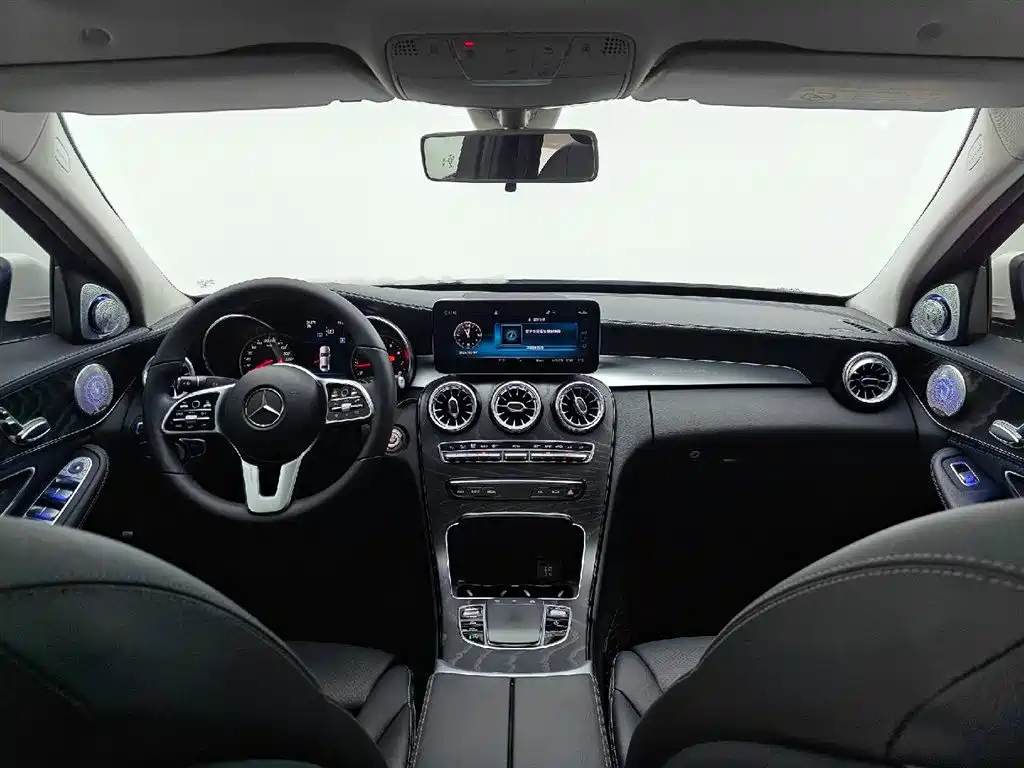Mercedes-Benz C-Class — фото 15