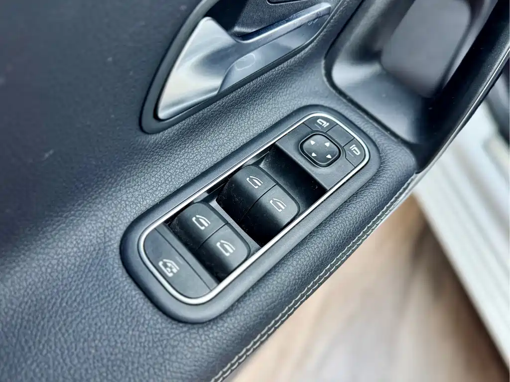 Mercedes-Benz A-Class (Import) — фото 11