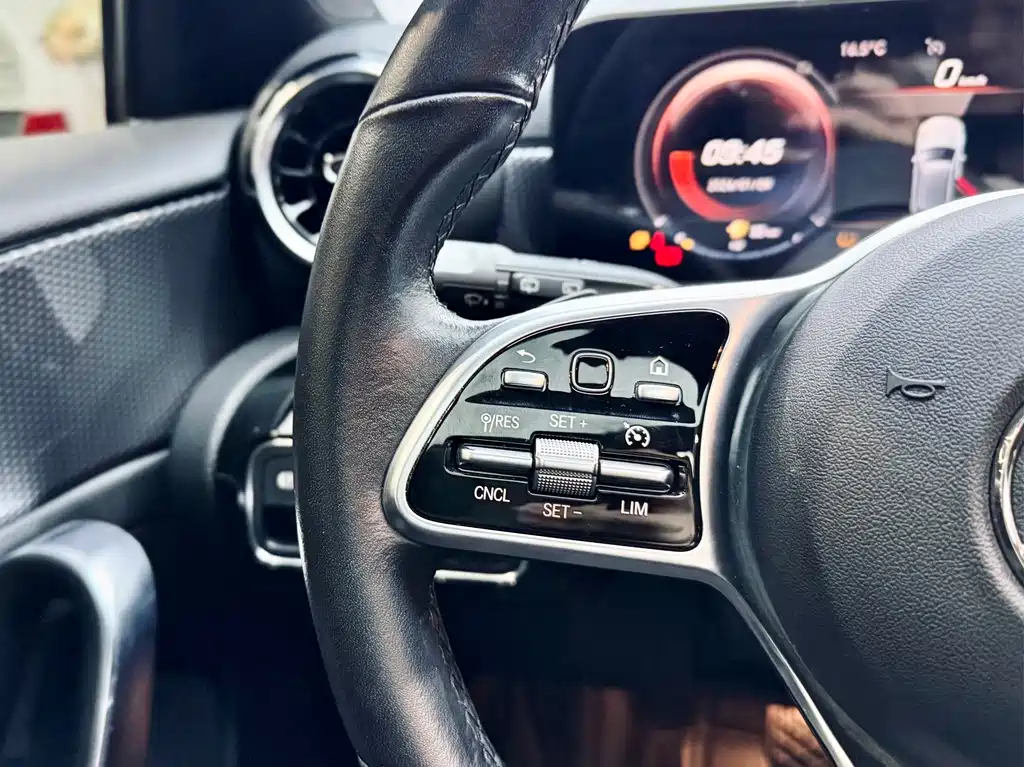 Mercedes-Benz A-Class (Import) — фото 18