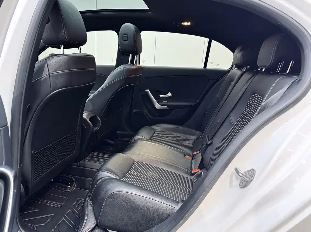 Mercedes-Benz A-Class (Import) — фото 10