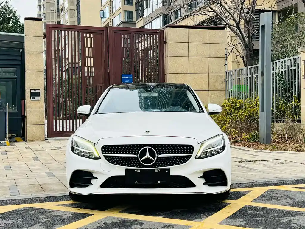 Mercedes-Benz C-Class — фото 2